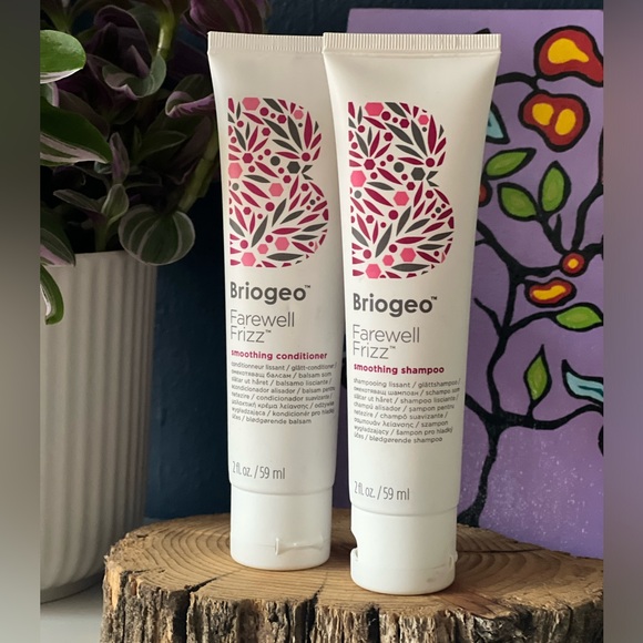 Briogeo Farewell Frizz™ Smoothing Shampoo & Conditioner - Picture 3 of 4